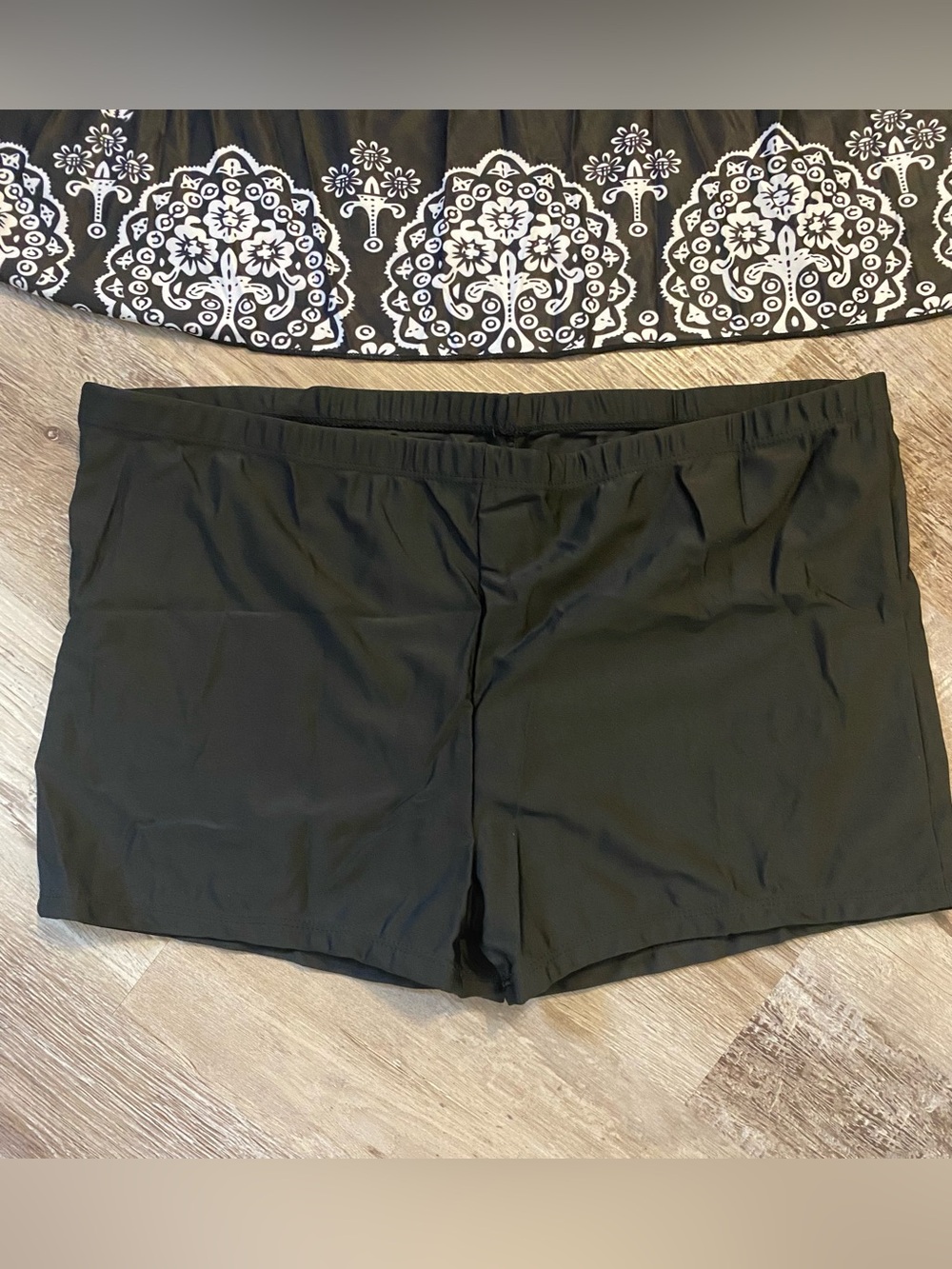 Womens Plus Size 2pc Swimsuit Tankini Swimdress Black & White US Size 20 - Picture 4 of 13